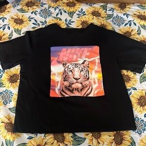 NIKE shirt size small boys